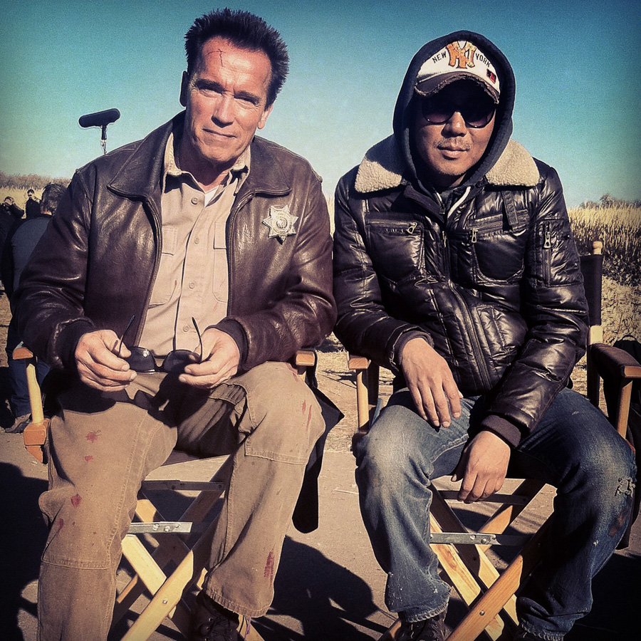 Arnold Schwarzenegger and Jee-Woon Kim(by CJ Entertainment)